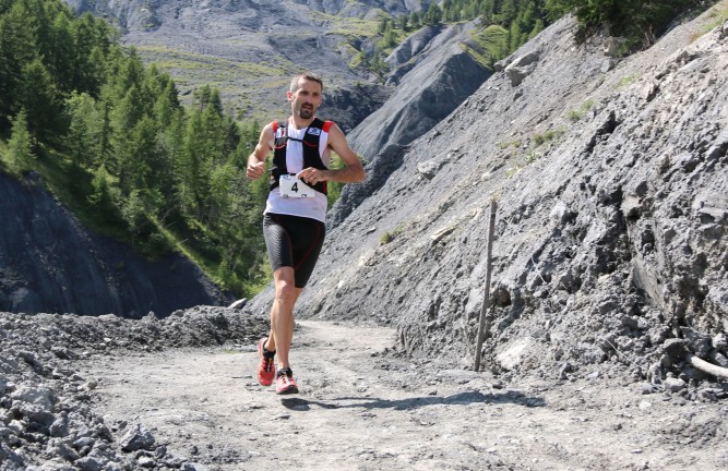 Greg Vollet 1er 42 km trail Ubaye Salomon photo Robert Goin