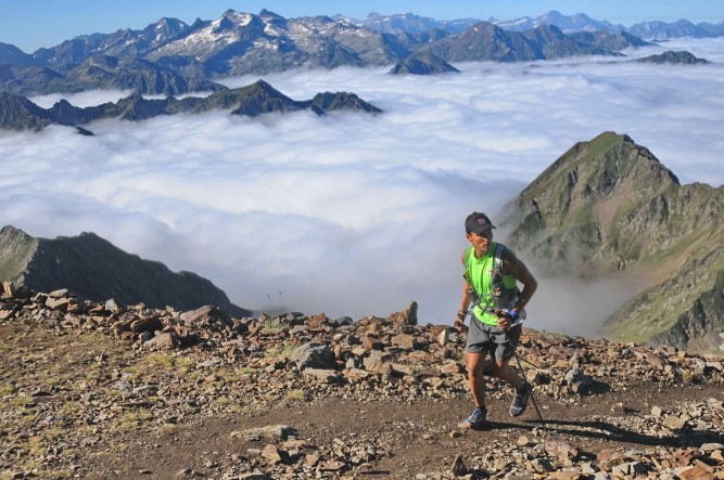 Julien Navarro lors de sa victoire sur le 80 km Grand Raid des Pyrénées Paul Vilcot www.photos-polo.com