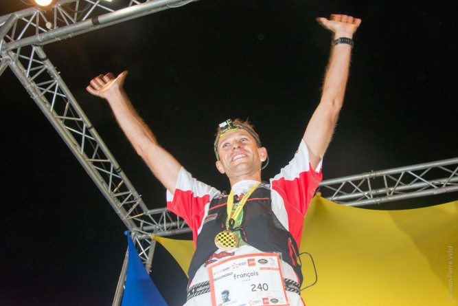 François D'Haene vainqueur Grand Raid de la Réunion 2013 crédit JP VIDOT