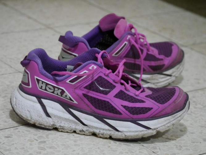 HOKA CLIFTON