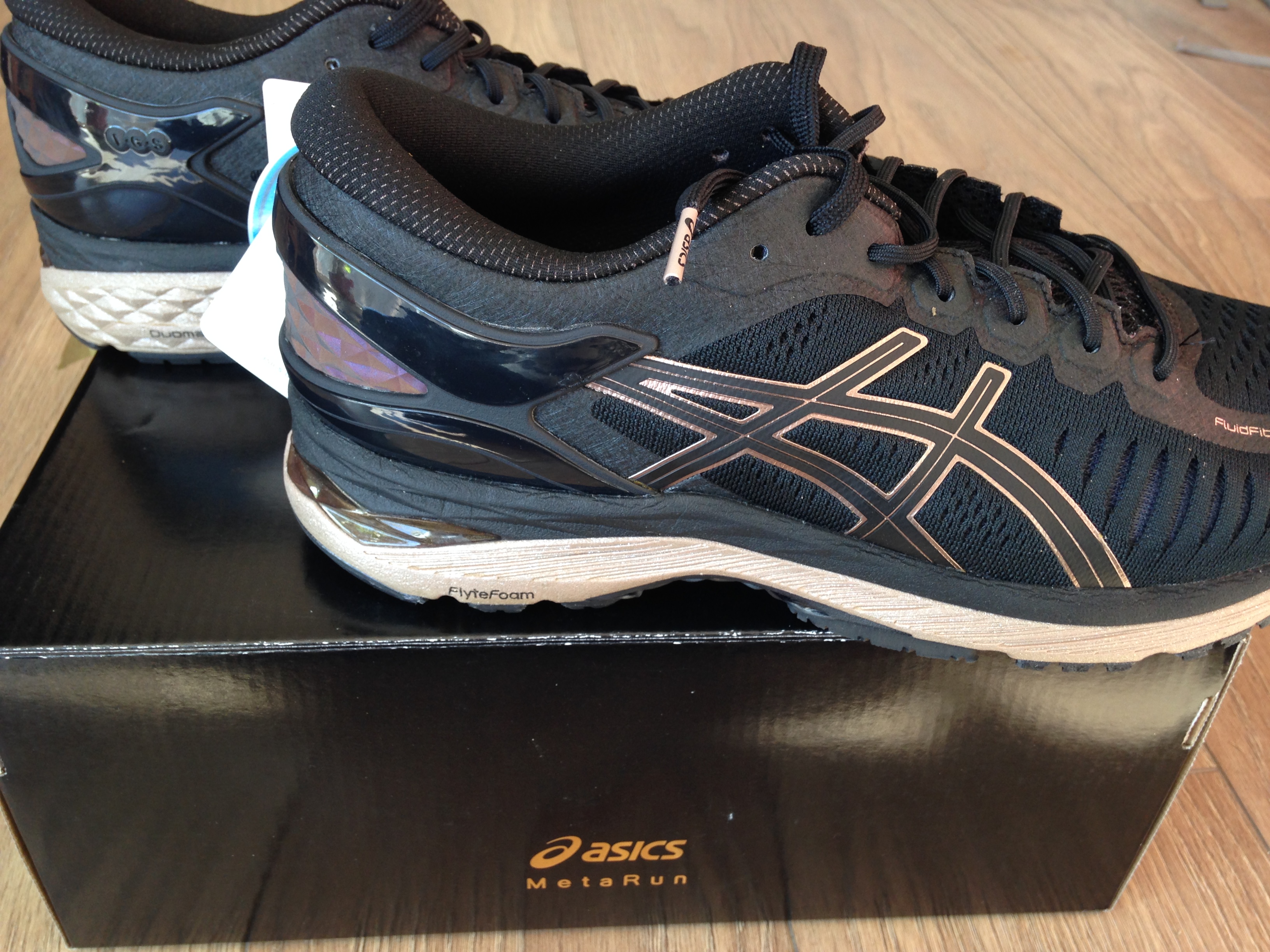 asics metarun blue
