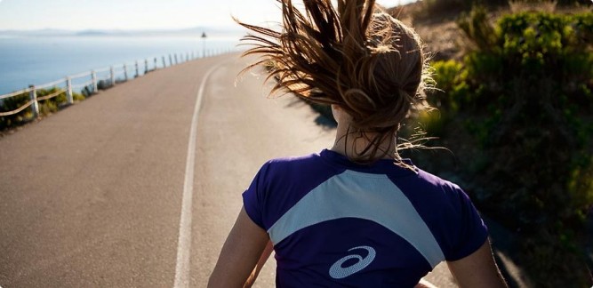 tenue asics