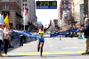 vainqueur marathon de boston