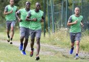 En football, il faut courir vite et courir vite souvent