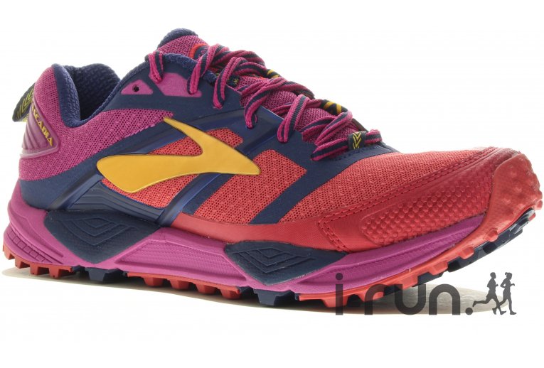 force is female shoes