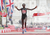 Marathon de Londres : un record et de la folie