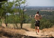 8 indispensables pour courir sous la chaleur