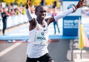 Record du monde du marathon à Berlin : Eliud Kipchoge au sommet de son art !