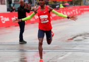 Marathon : Mo Farah remporte Chicago et établit un nouveau record d’Europe !