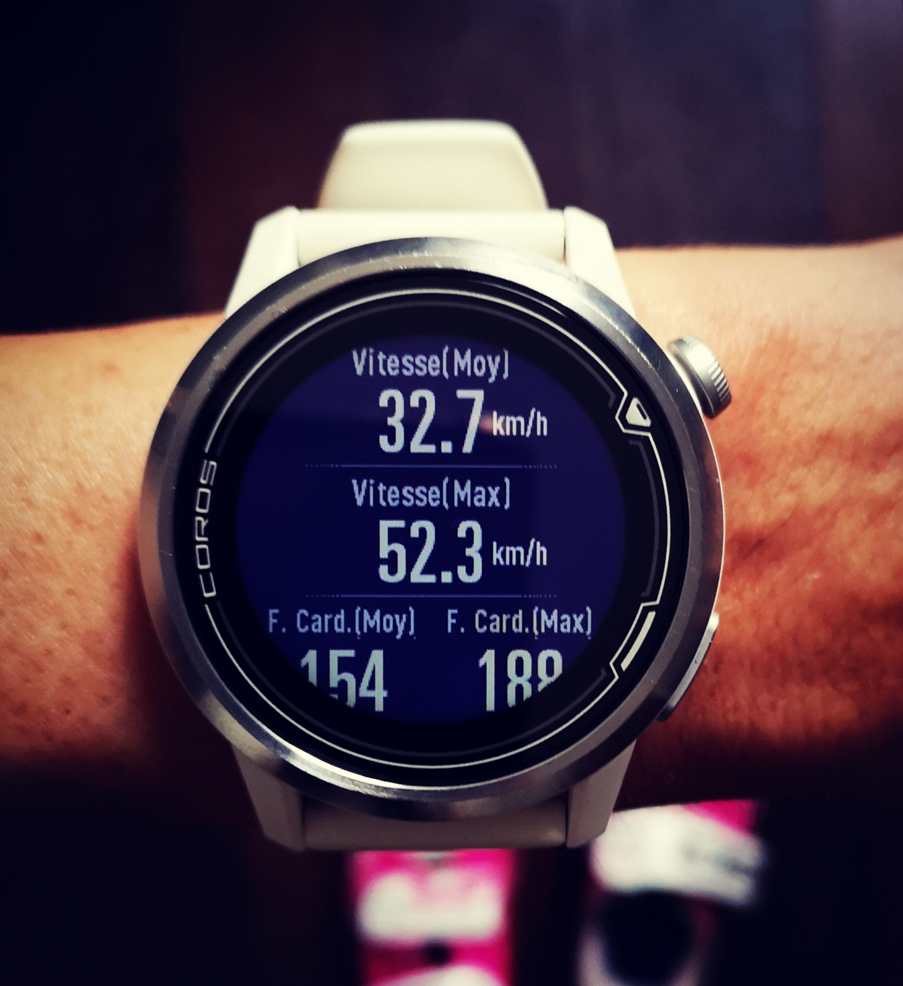 Montre GPS Cardio pour le sport trail running COROS apex 2 black