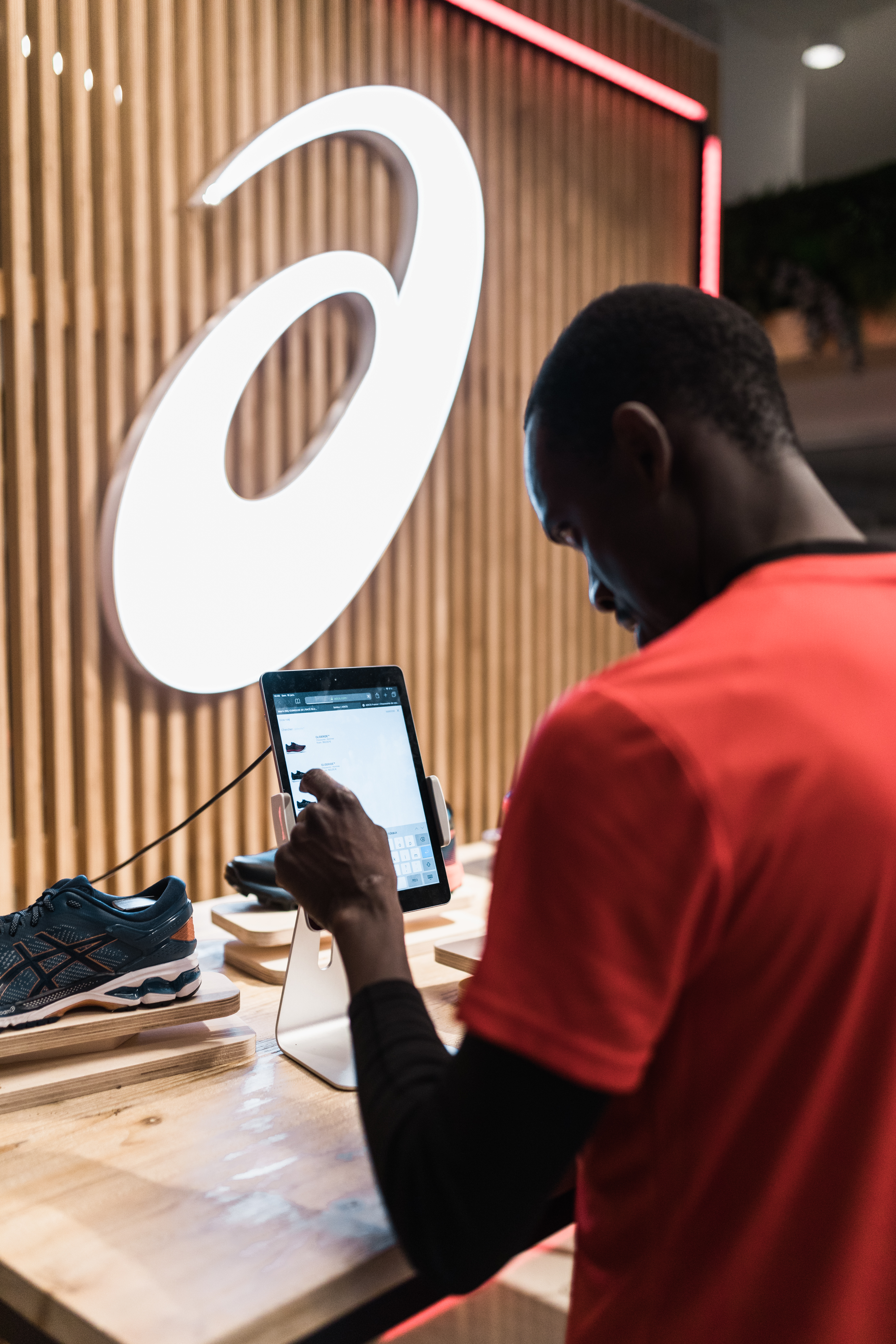 asics running lab paris