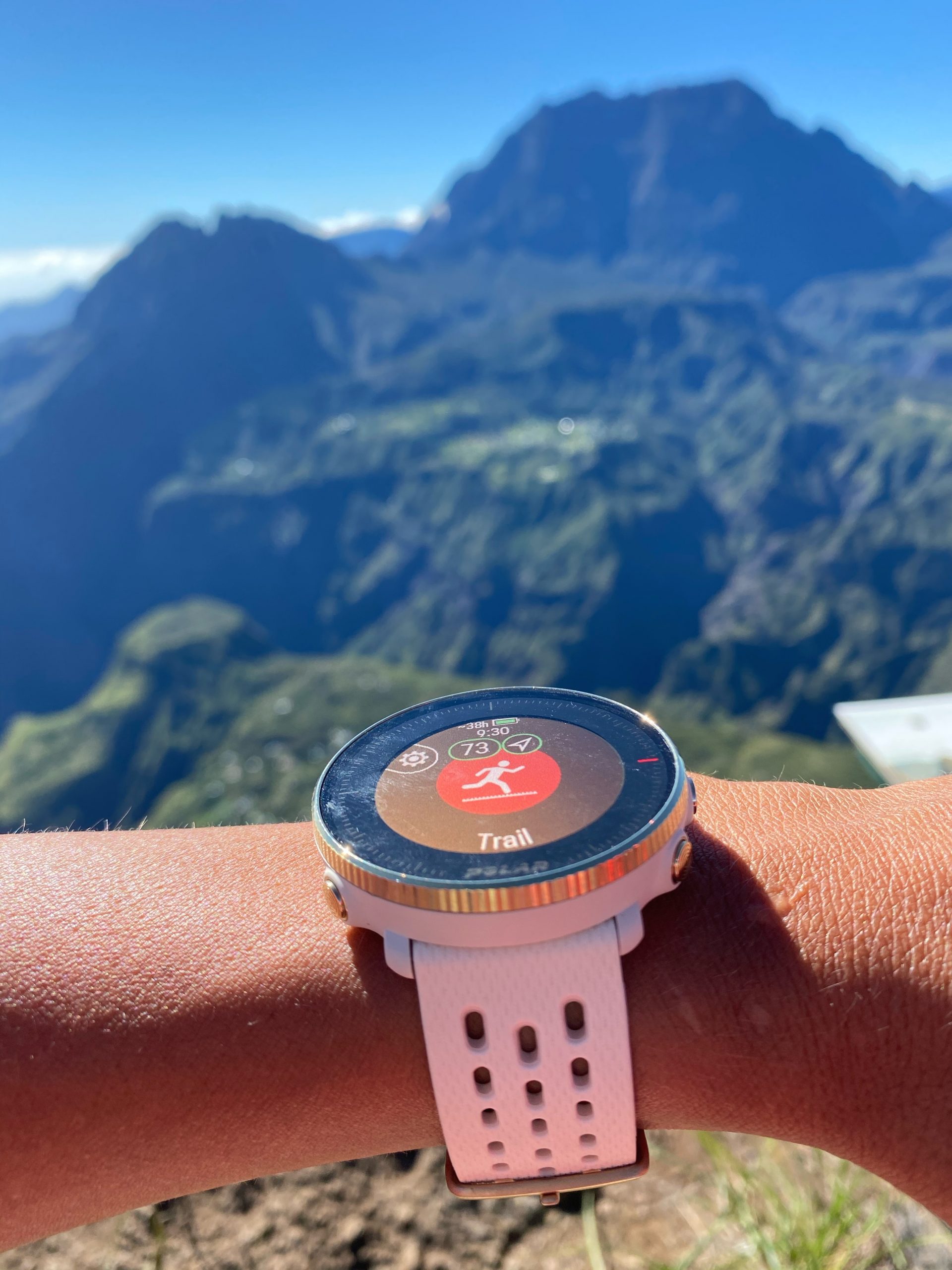 La Polar Vantage M2 : nouvelle montre multisport connectée ! - U Run