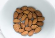 Retrouver son poids de forme grâce aux oléagineux : les amandes